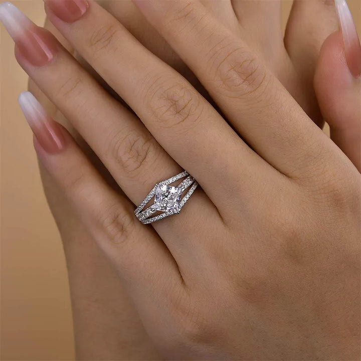 Exquisite Vintage Square Princess Cut Engagement Ring for Women