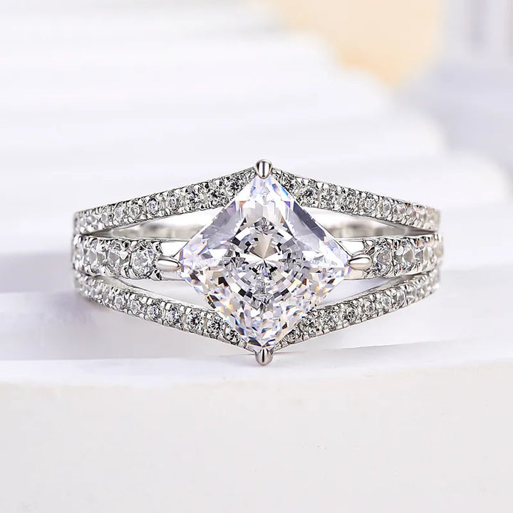 Exquisite Vintage Square Princess Cut Engagement Ring for Women